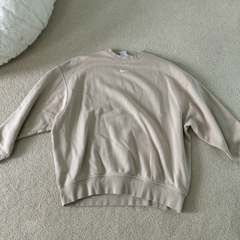 Nike oversized sweatshirt
